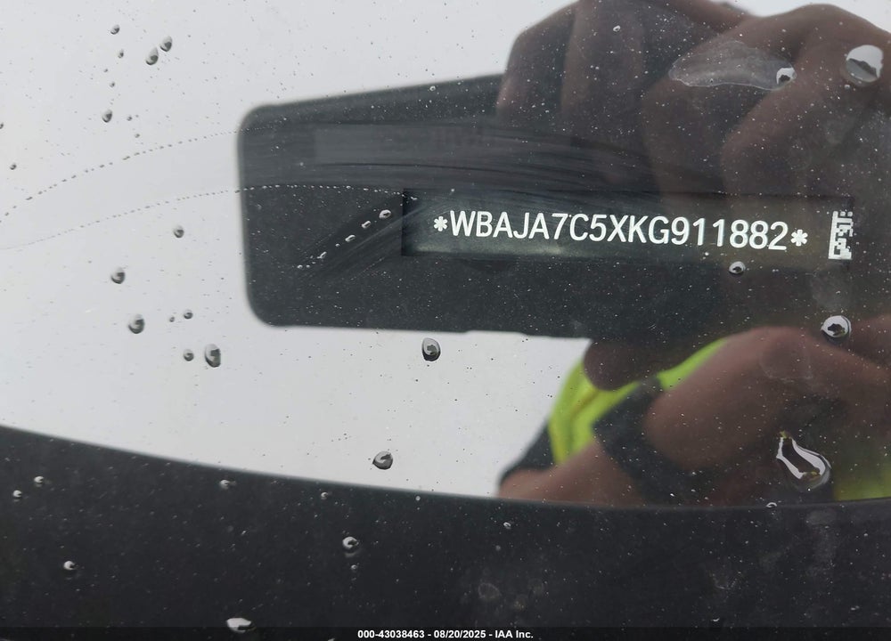 2019 BMW 5 SERIES VIN: WBAJA7C5XKG911882