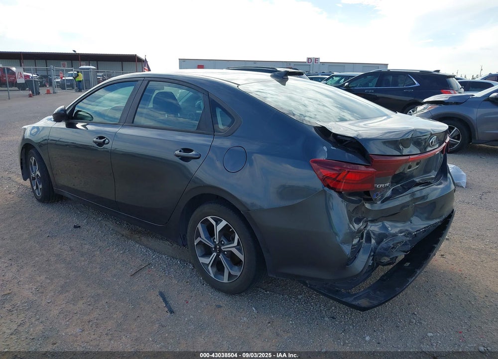 2021 KIA FORTE LXS VIN: 3KPF24AD0ME271991