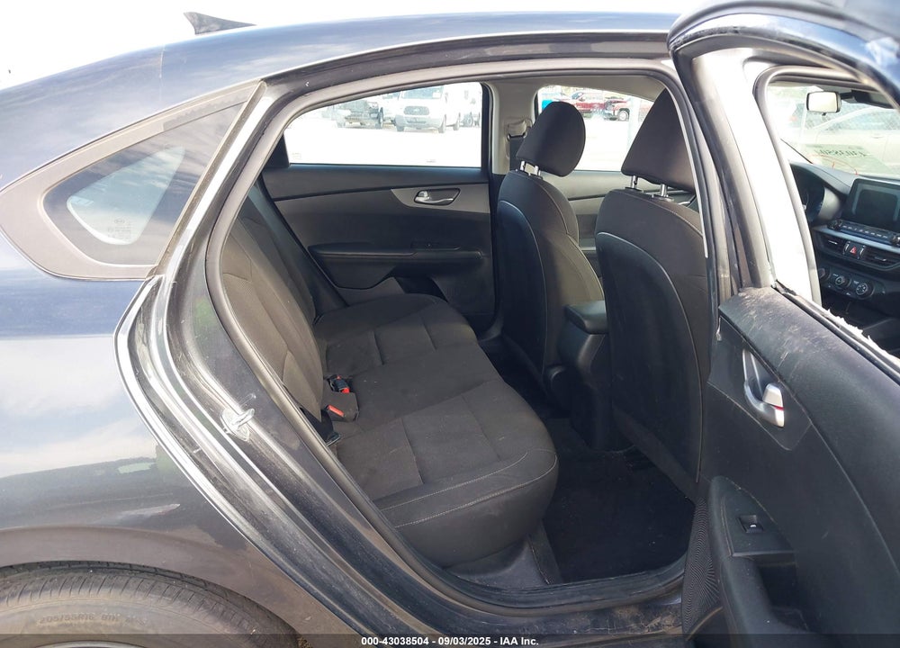 2021 KIA FORTE LXS VIN: 3KPF24AD0ME271991