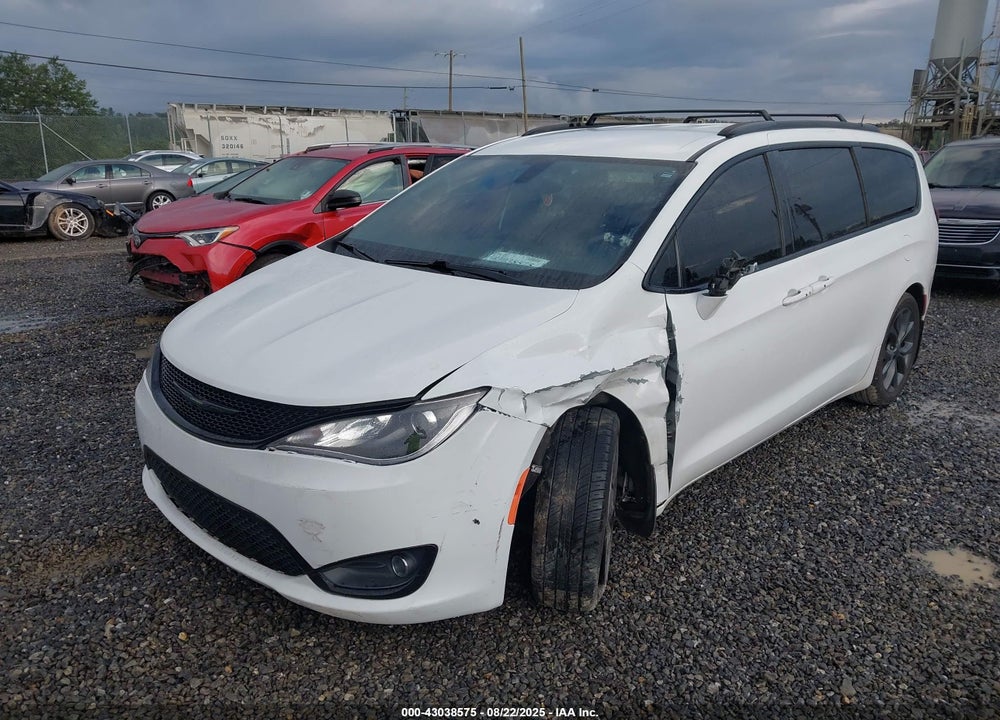 2018 CHRYSLER PACIFICA TOURING PLUS VIN: 2C4RC1FGXJR226921