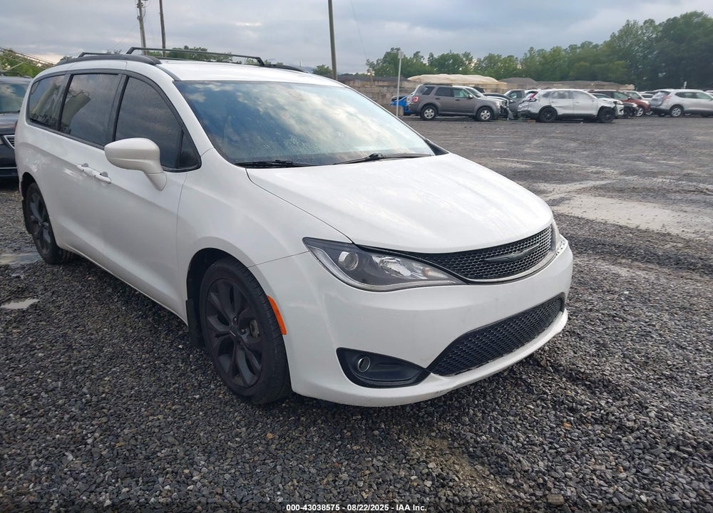 2018 CHRYSLER PACIFICA TOURING PLUS VIN: 2C4RC1FGXJR226921