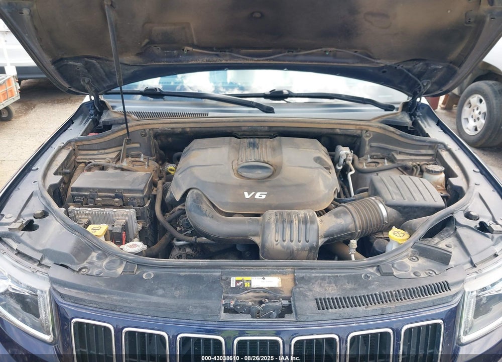 2015 JEEP GRAND CHEROKEE VIN: 1C4RJEBG5FC952432