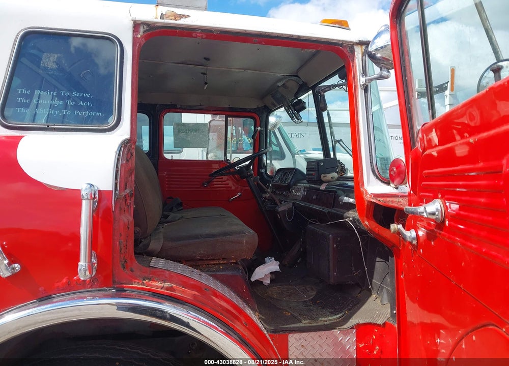 1980 FORD C8000 VIN: D80UVHJ9038