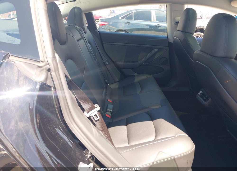 2023 TESLA MODEL 3 VIN: 5YJ3E1EA8PF555103