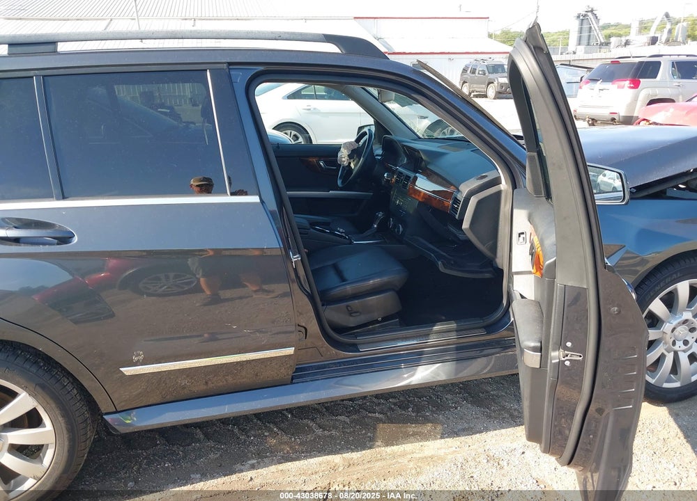 2010 MERCEDES-BENZ GLK 350 4MATIC VIN: WDCGG8HB2AF405378