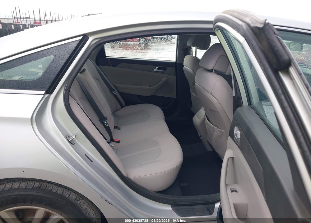 2016 HYUNDAI SONATA VIN: 5NPE24AF8GH398131