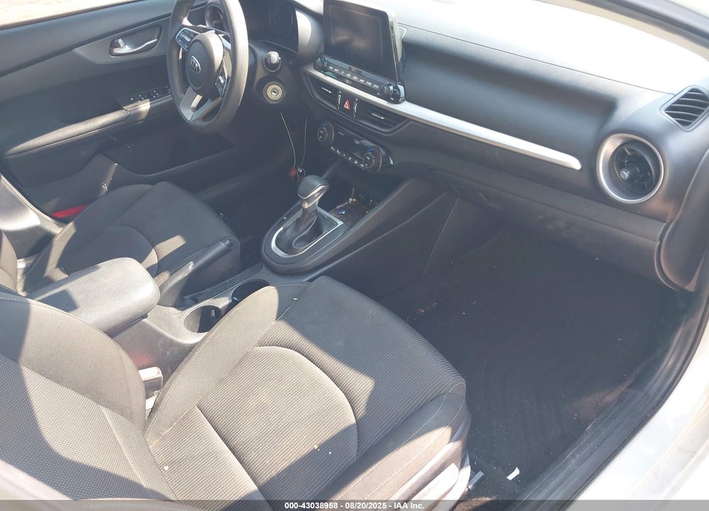 2019 KIA FORTE VIN: 3KPF24AD1KE104004