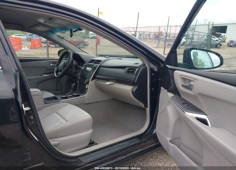 2016 TOYOTA CAMRY VIN: 4T4BF1FK0GR527563