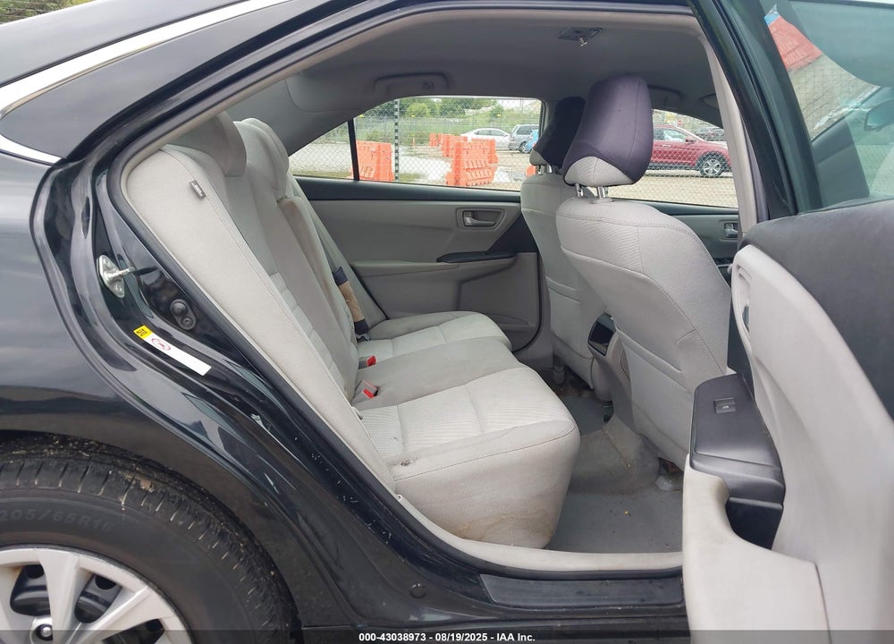 2016 TOYOTA CAMRY VIN: 4T4BF1FK0GR527563