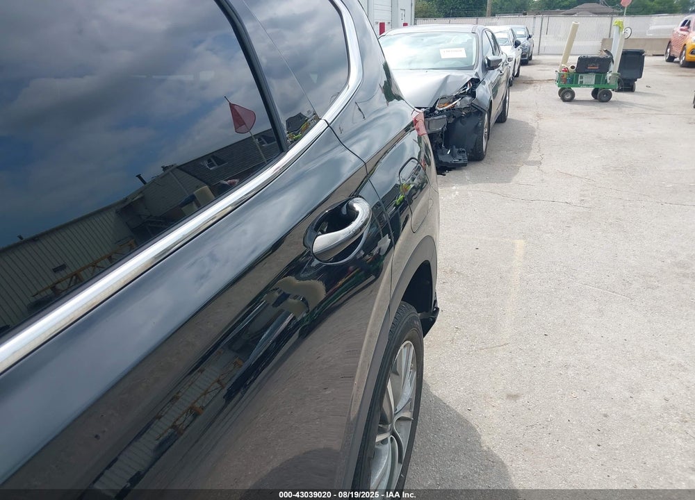 2019 HYUNDAI SANTA FE VIN: 5NMS5CAD9KH029867