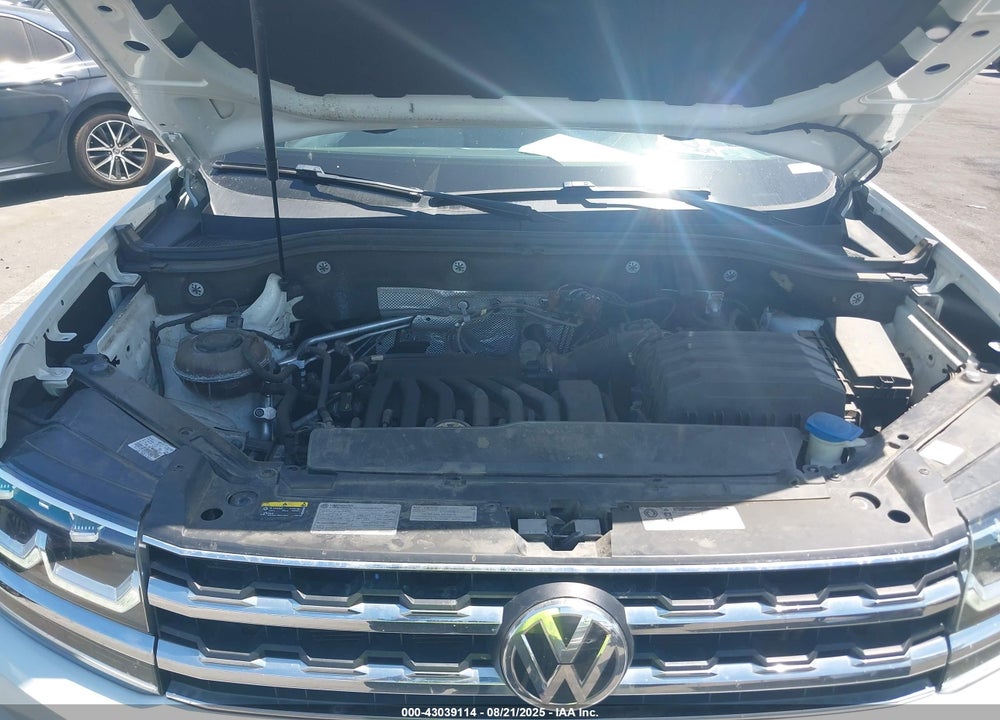 2019 VOLKSWAGEN ATLAS VIN: 1V2WR2CA7KC593937