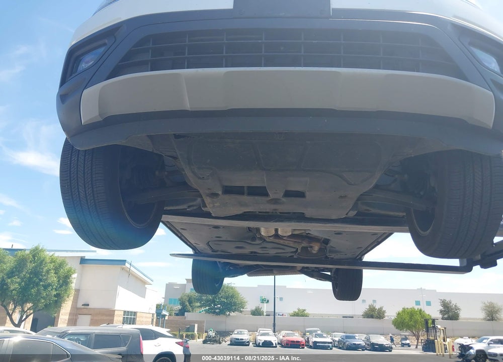 2019 VOLKSWAGEN ATLAS VIN: 1V2WR2CA7KC593937
