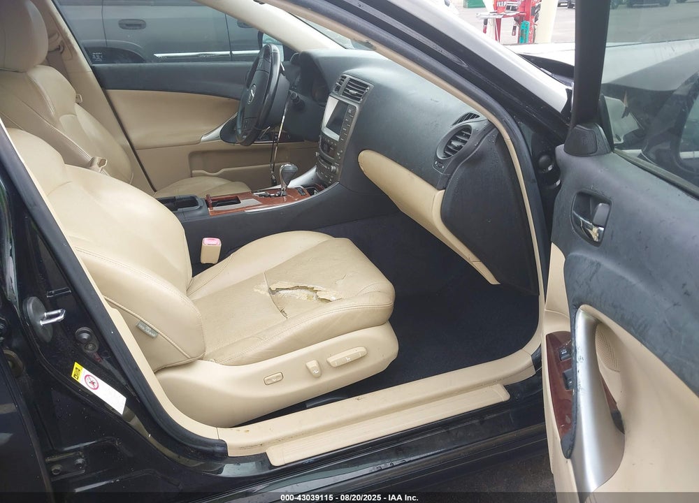 2008 LEXUS IS 250 VIN: JTHBK262X85053860