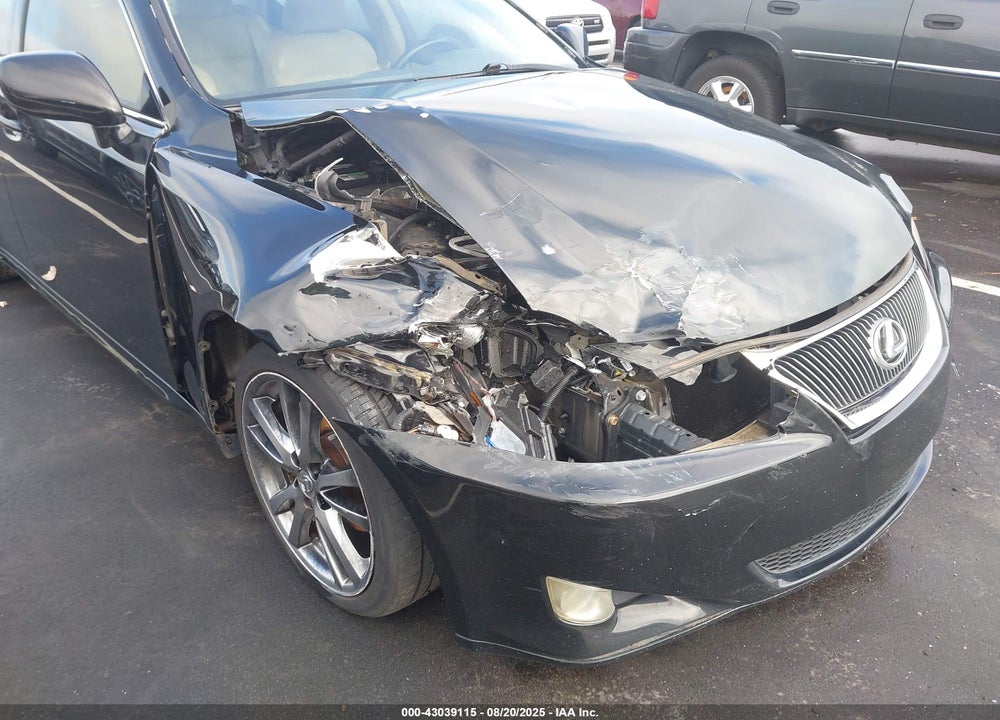 2008 LEXUS IS 250 VIN: JTHBK262X85053860