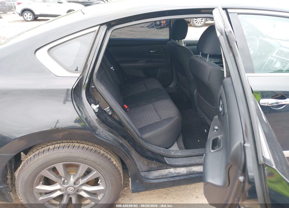 2016 NISSAN ALTIMA VIN: 1N4AL3AP4GN382853