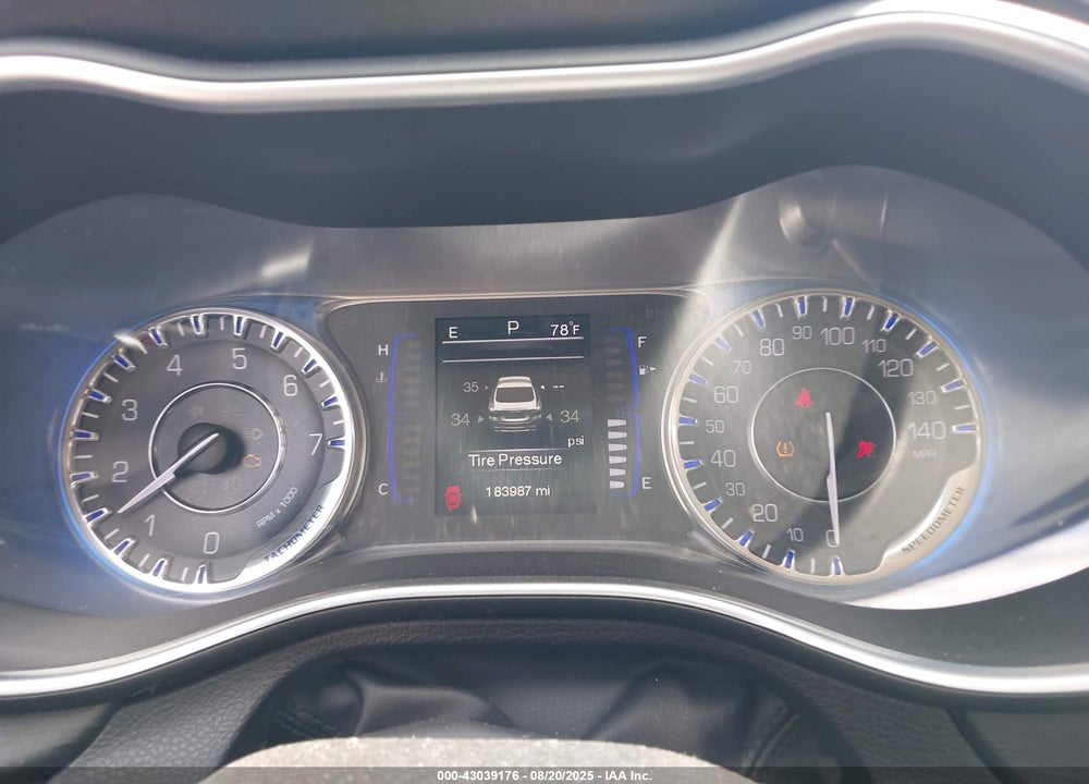 2015 CHRYSLER 200 VIN: 1C3CCCAB4FN683889