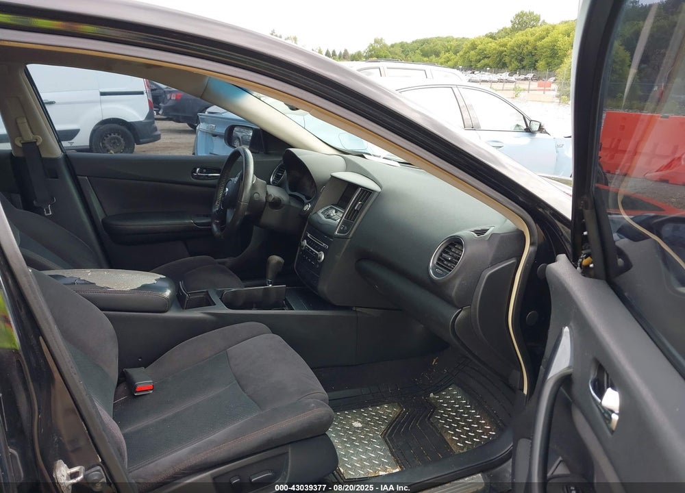 2014 NISSAN MAXIMA VIN: 1N4AA5AP7EC485582