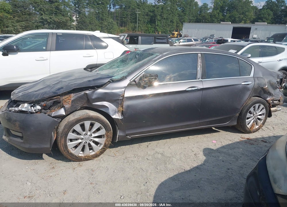 2014 HONDA ACCORD VIN: 1HGCR3F99EA003105