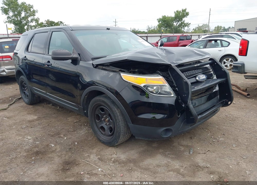 2015 FORD POLICE INTERCEPTOR VIN: 1FM5K8AR2FGA15736