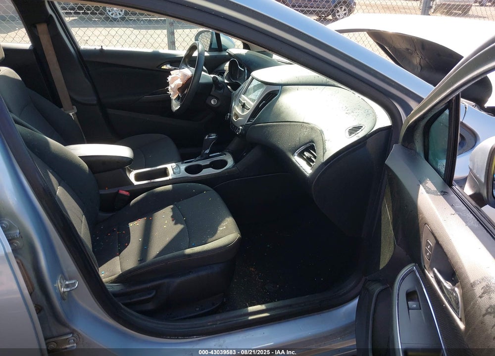 2017 CHEVROLET CRUZE VIN: 1G1BC5SM8H7128303