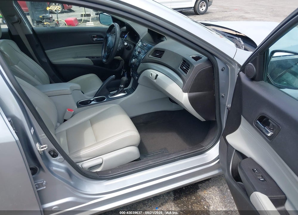 2017 ACURA ILX VIN: 19UDE2F38HA008421
