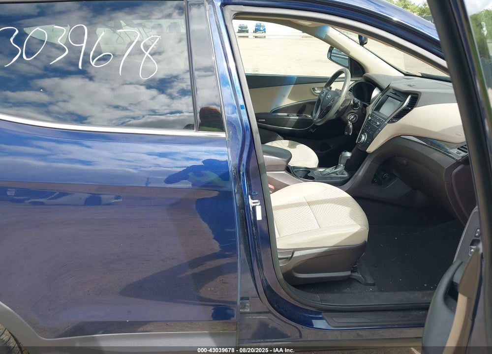 2017 HYUNDAI SANTA FE VIN: 5XYZU3LB9HG422199