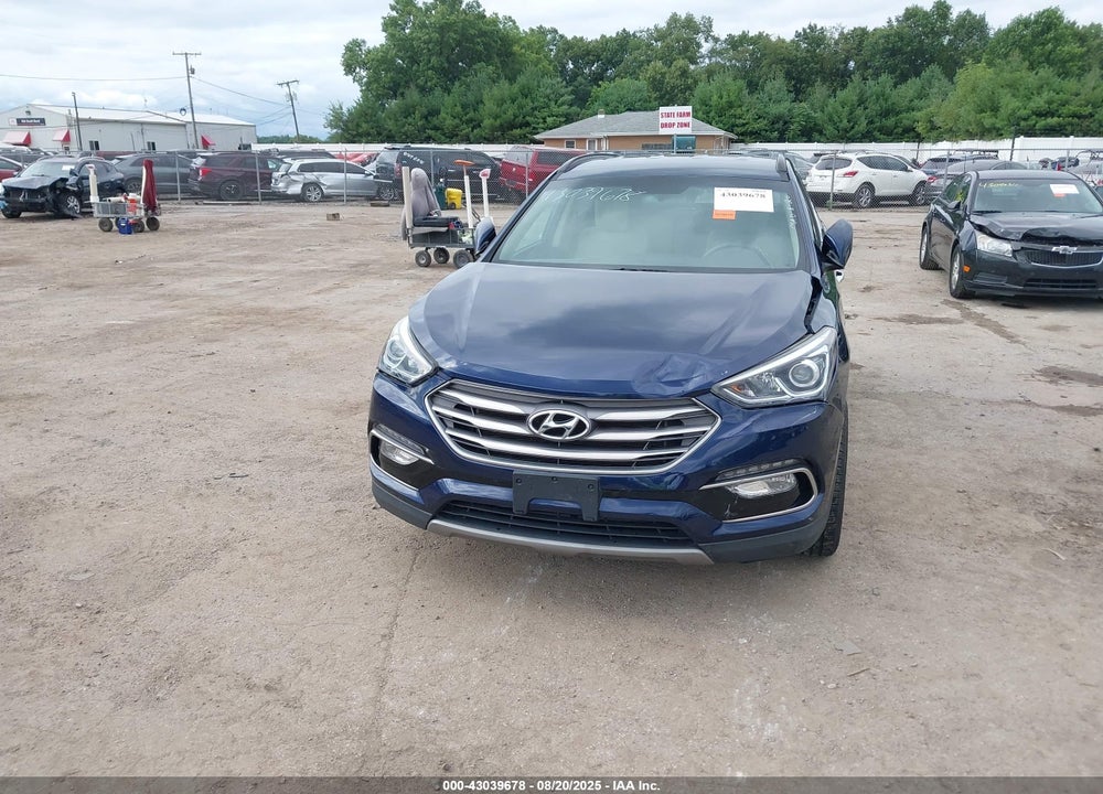 2017 HYUNDAI SANTA FE VIN: 5XYZU3LB9HG422199