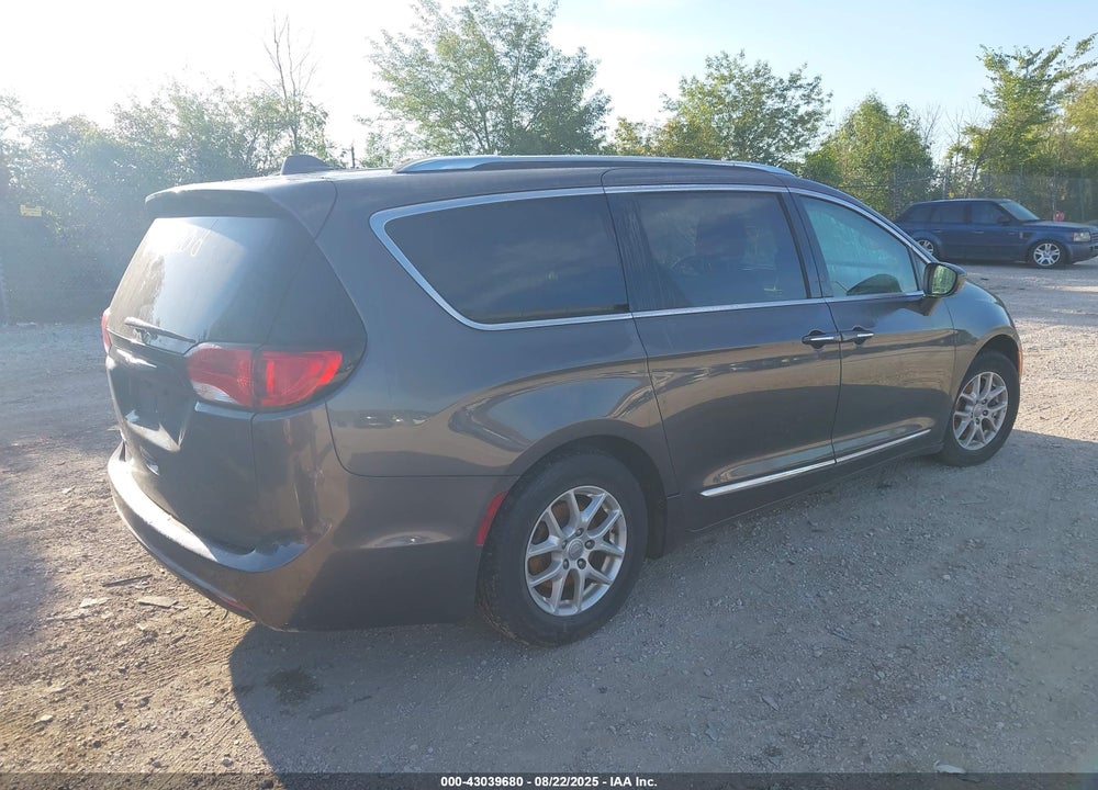 2020 CHRYSLER PACIFICA TOURING L VIN: 2C4RC1BG8LR140323