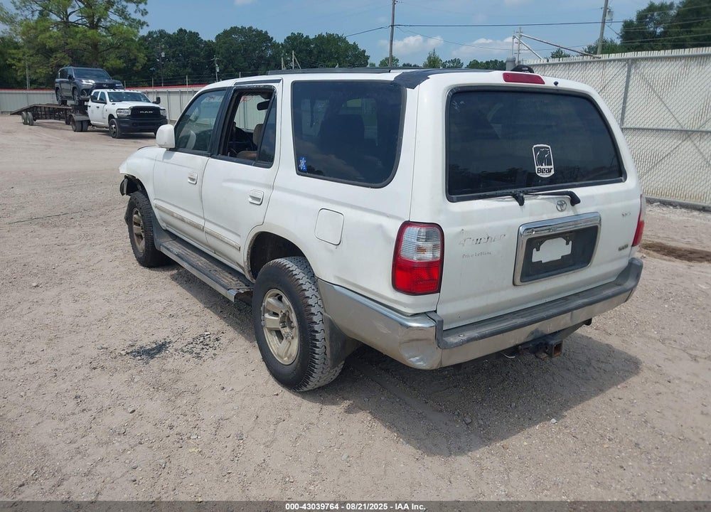 2002 TOYOTA 4RUNNER SR5 V6 VIN: JT3GN86R820226573