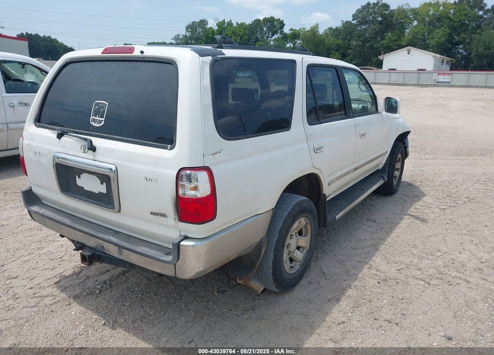 2002 TOYOTA 4RUNNER SR5 V6 VIN: JT3GN86R820226573