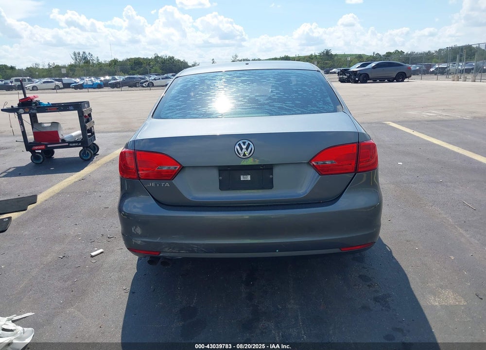 2014 VOLKSWAGEN JETTA VIN: 3VW2K7AJ9EM236781