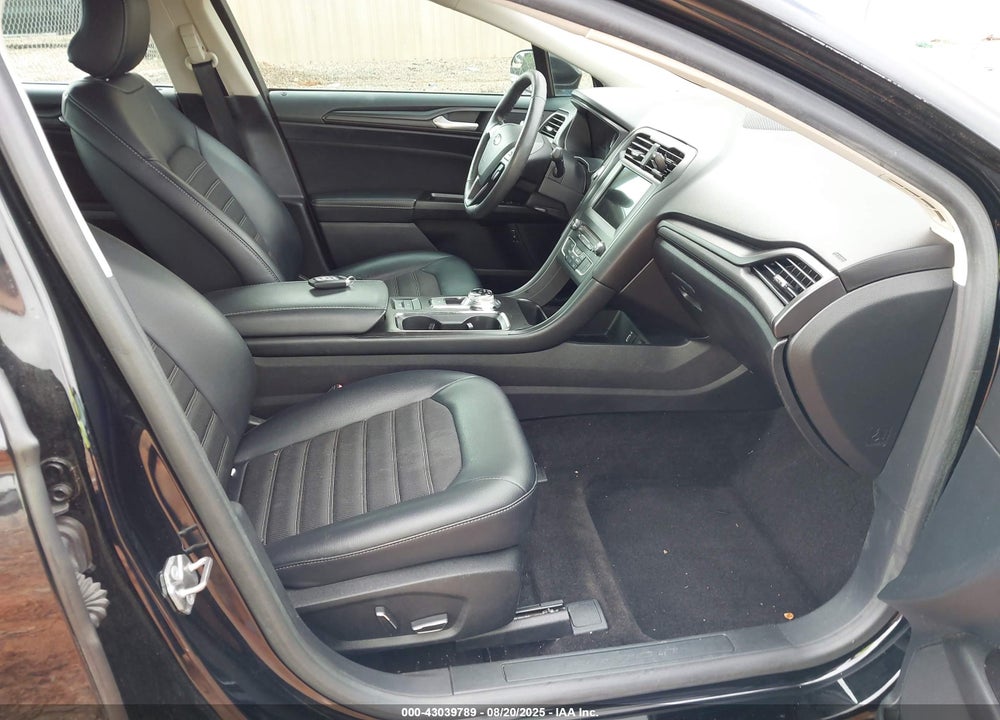 2018 FORD FUSION VIN: 3FA6P0LUXJR162892