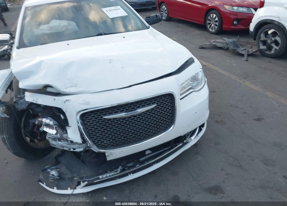 2019 CHRYSLER 300 VIN: 2C3CCAKG0KH686788