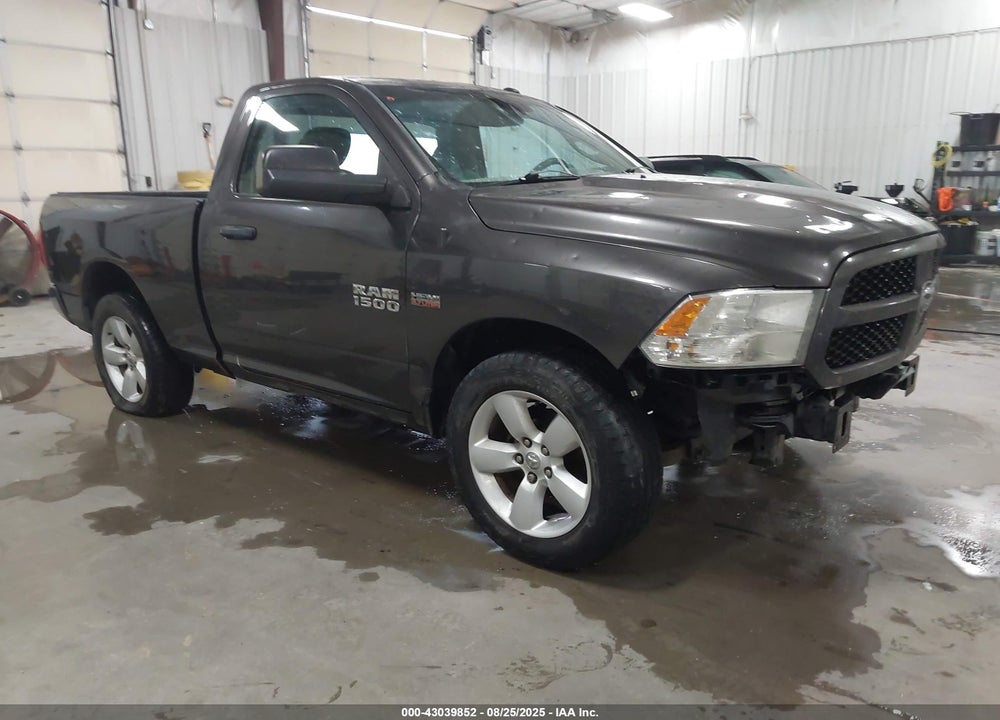 2016 RAM 1500 EXPRESS VIN: 3C6JR6ATXGG130712