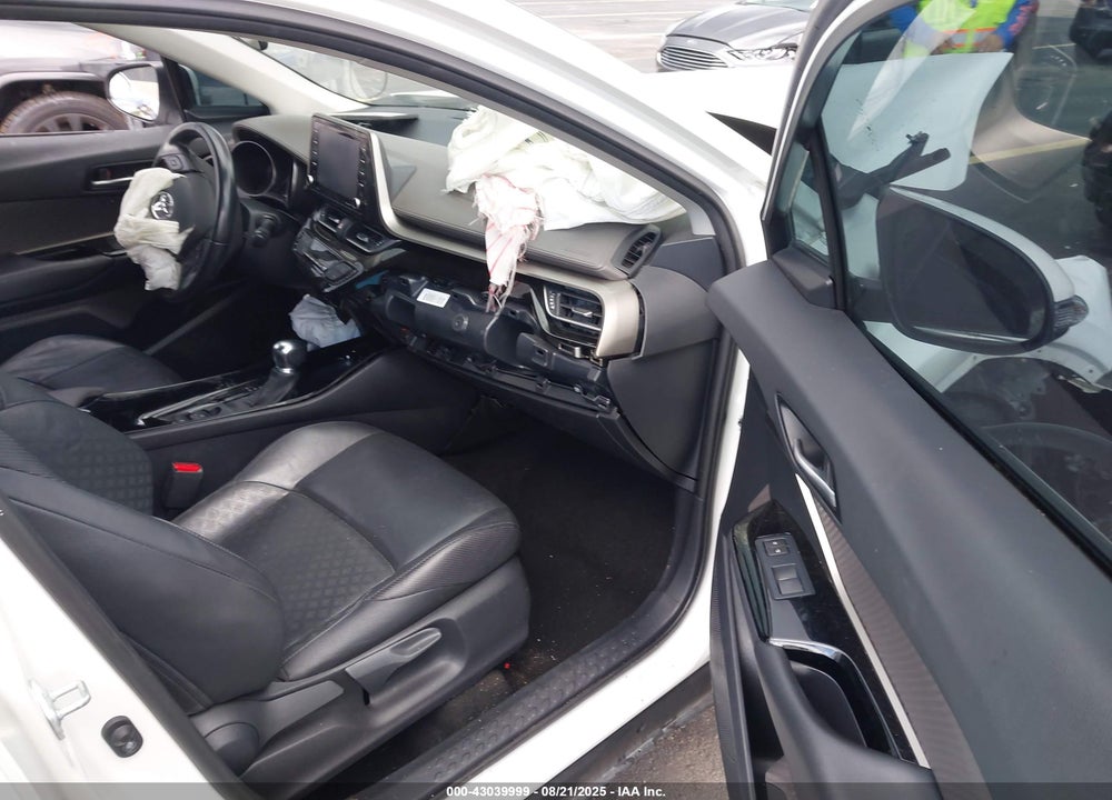 2021 TOYOTA C-HR LIMITED VIN: NMTKHMBX3MR138698