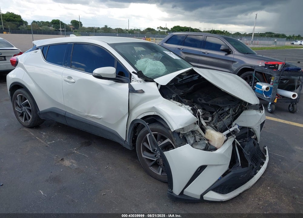 2021 TOYOTA C-HR LIMITED VIN: NMTKHMBX3MR138698