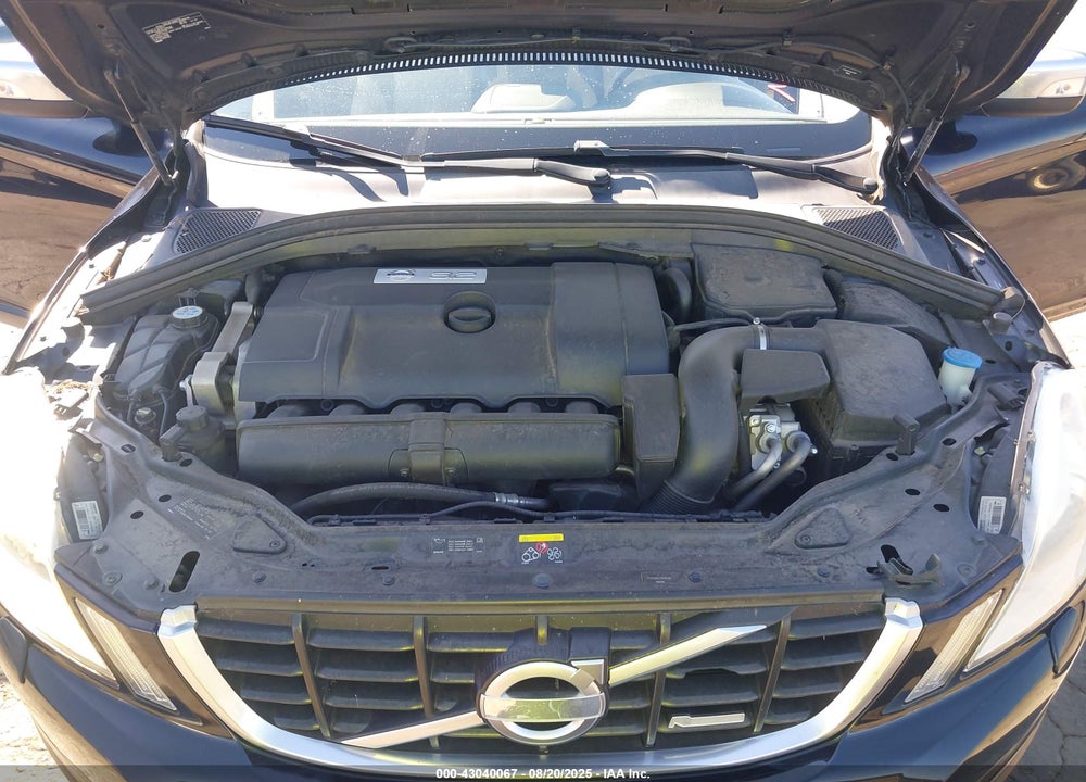2011 VOLVO XC60 VIN: YV4940DL6B2161487