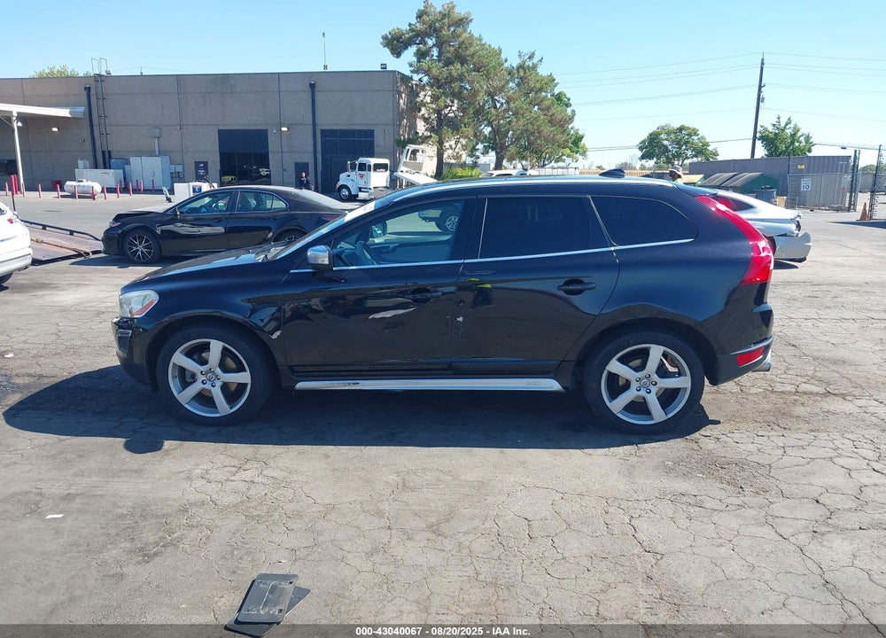 2011 VOLVO XC60 VIN: YV4940DL6B2161487