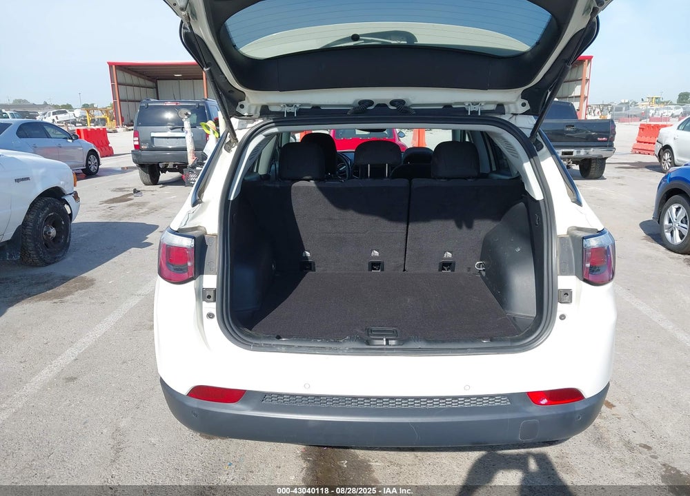 2018 JEEP COMPASS VIN: 3C4NJDAB6JT190689