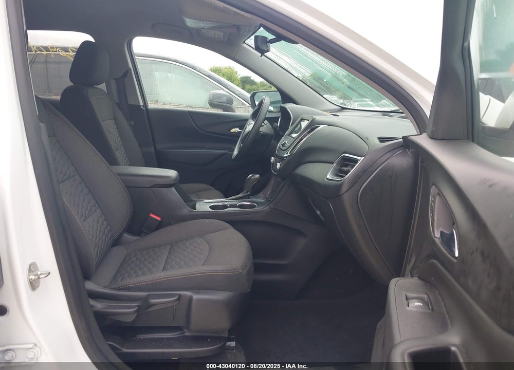 2019 CHEVROLET EQUINOX VIN: 2GNAXKEV5K6198897