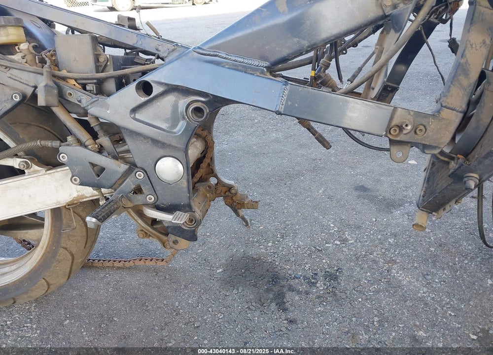 2004 KAWASAKI ZX600 E VIN: JKAZX4E124B521575