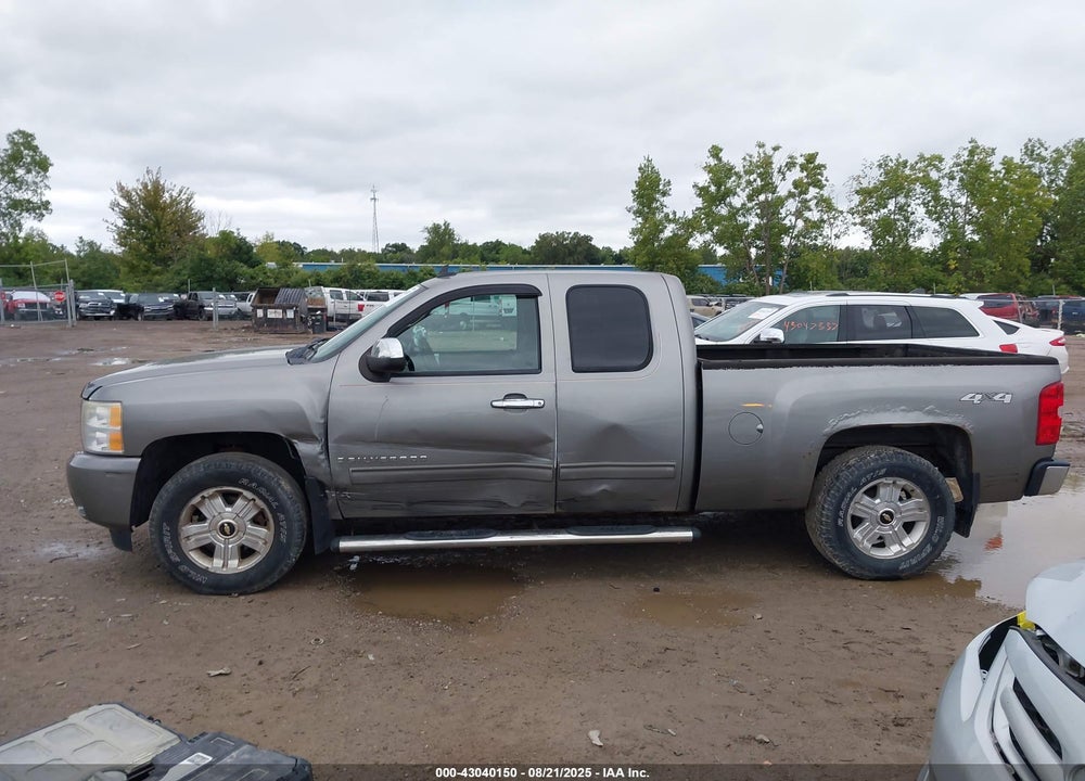 2009 CHEVROLET SILVERADO 1500 VIN: 1GCEK29039Z167718