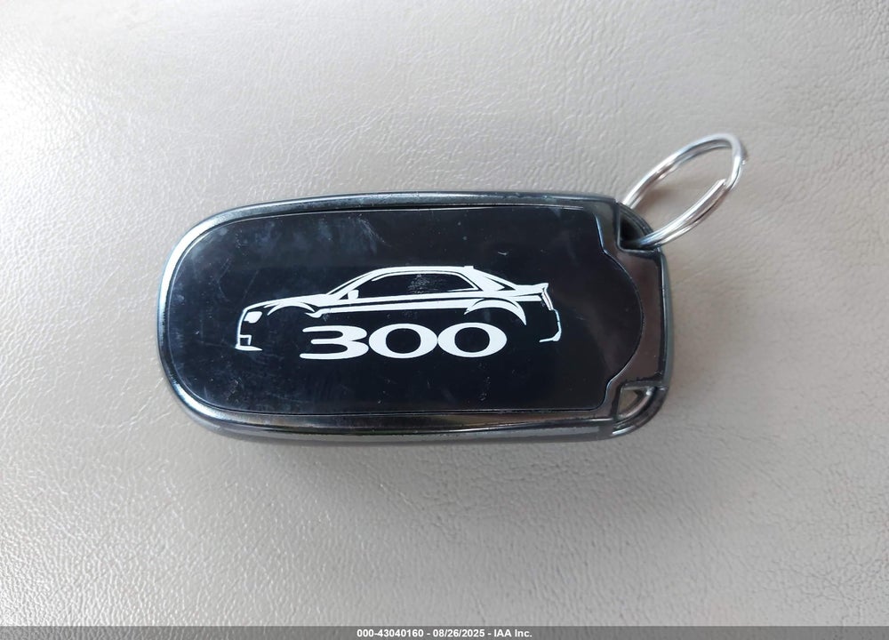 2013 CHRYSLER 300 VIN: 2C3CCAEG2DH687519