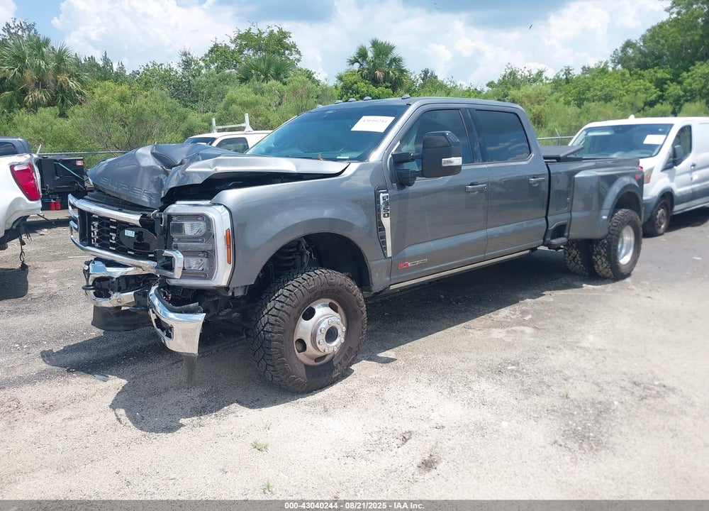 2025 FORD F-350 LARIAT VIN: 1FT8W3DM5SEC64918