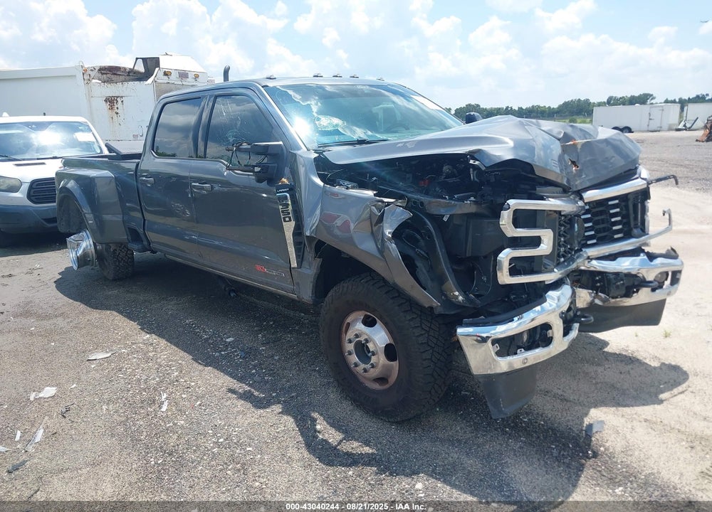 2025 FORD F-350 LARIAT VIN: 1FT8W3DM5SEC64918