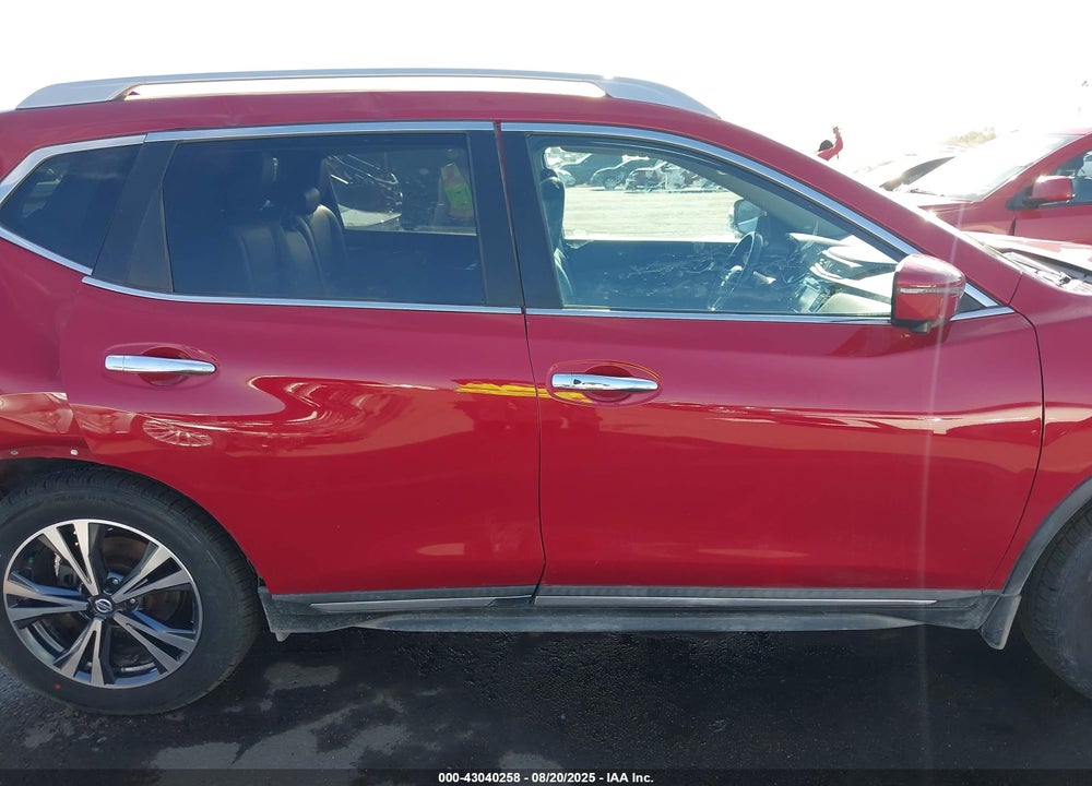 2017 NISSAN ROGUE VIN: 5N1AT2MV6HC772375