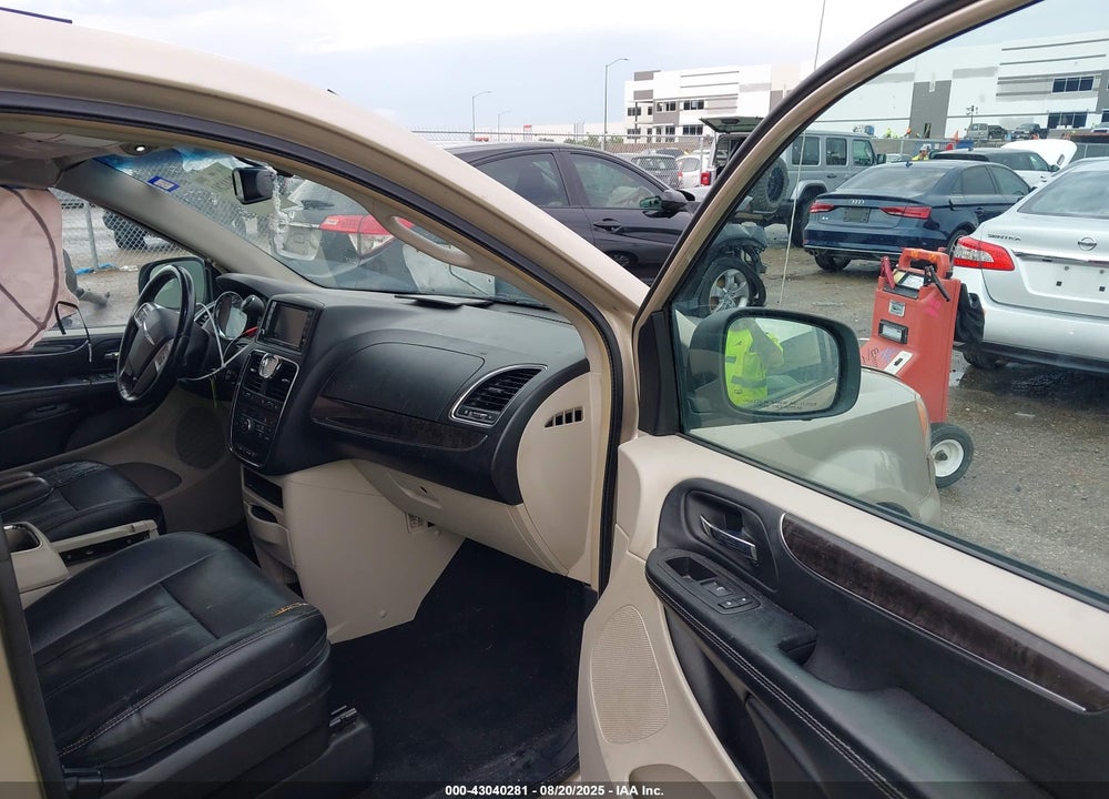 2015 CHRYSLER TOWN & COUNTRY TOURING VIN: 2C4RC1BG4FR600856