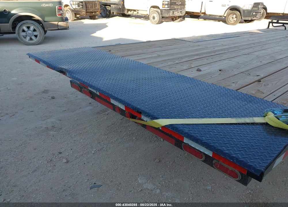 2025 PJ TRAILERS UNKNOWN VIN: 4P51C292XS1421691