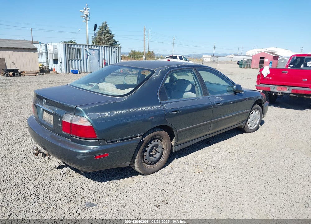 1996 HONDA ACCORD LX/EX VIN: 1HGCD5632TA019777