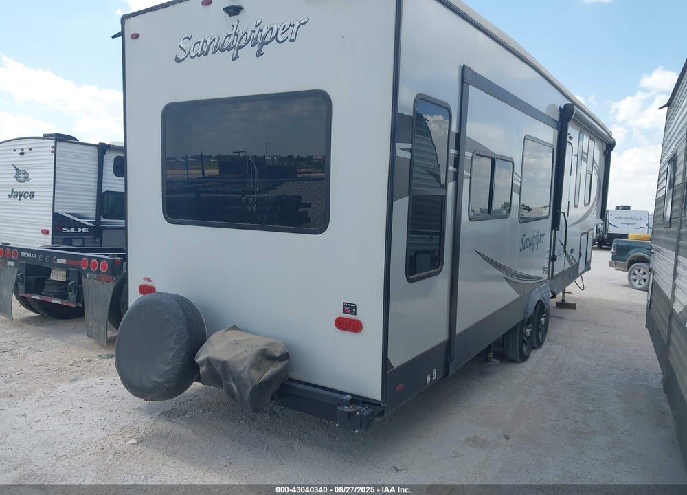 2023 FOREST RIVER SANDPIPER 3370RLS VIN: 4X4FSAK26PJ045984